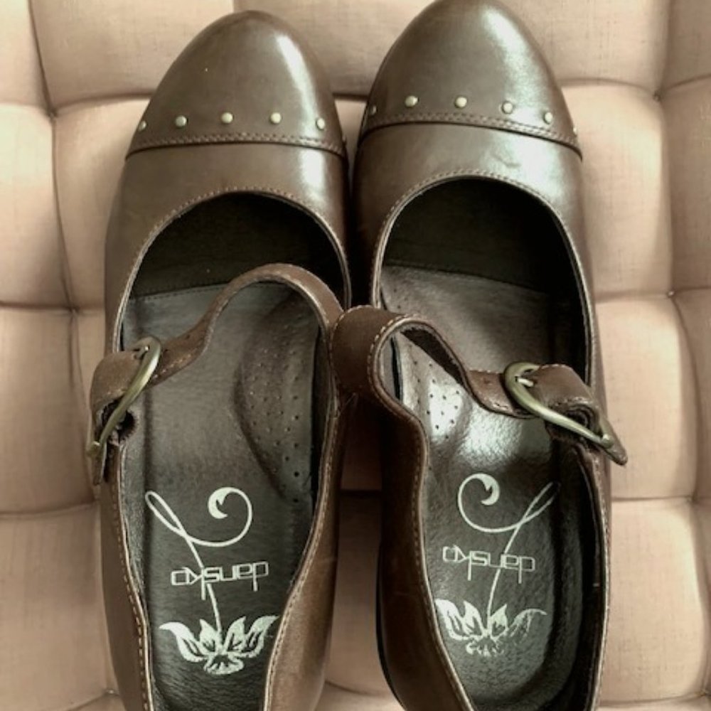 Dansko brown leather, studded Mary Jane wedge/platforms